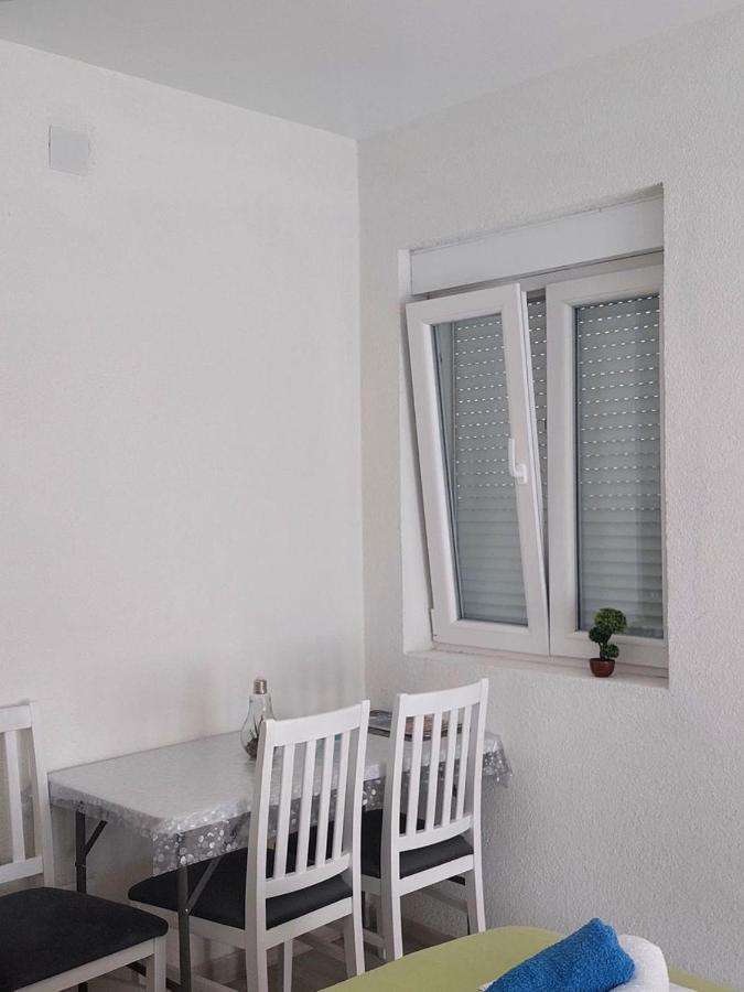 Apartment Iva Bijela Ngoại thất bức ảnh