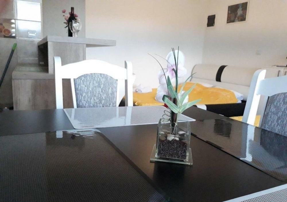 Apartment Iva Bijela Ngoại thất bức ảnh